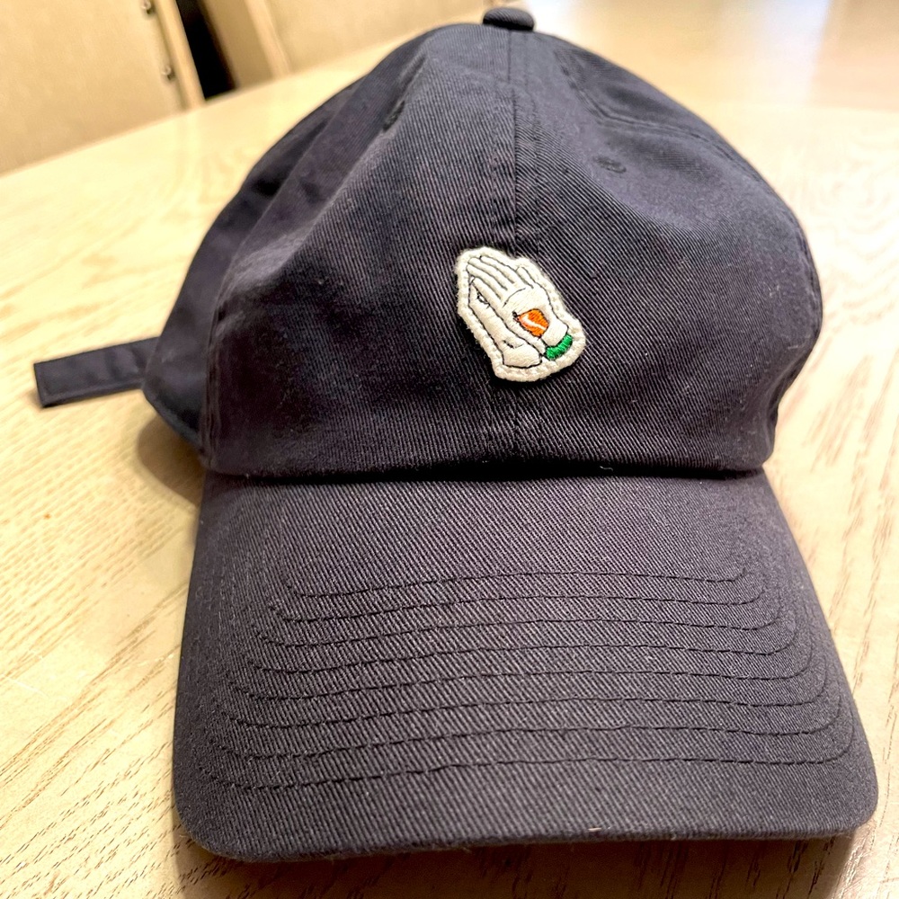 Nike H86 Praying Hands golf hat